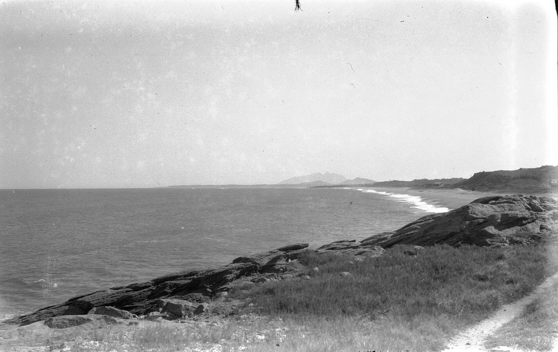 Praia de Imbetiba - Image 1