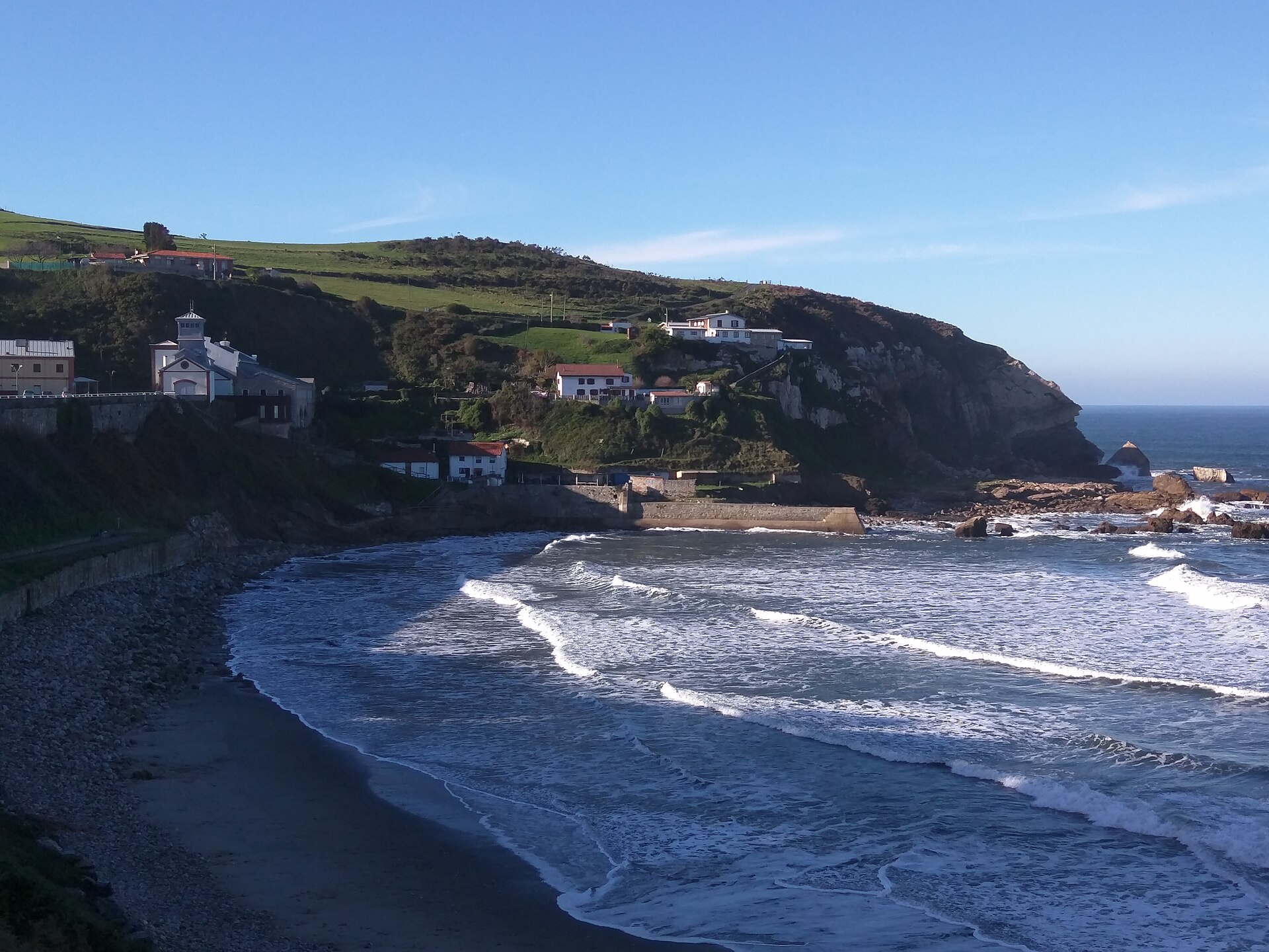 Playa de Arnao - Image 1