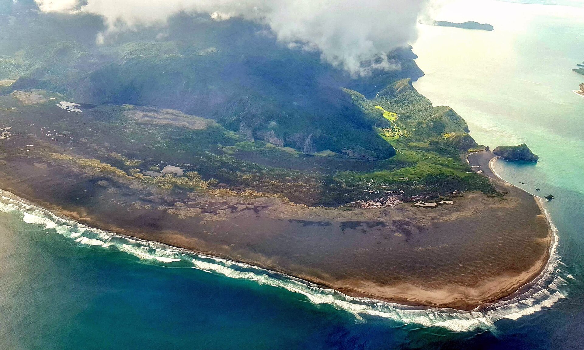 Whatipu Beach - Image 1