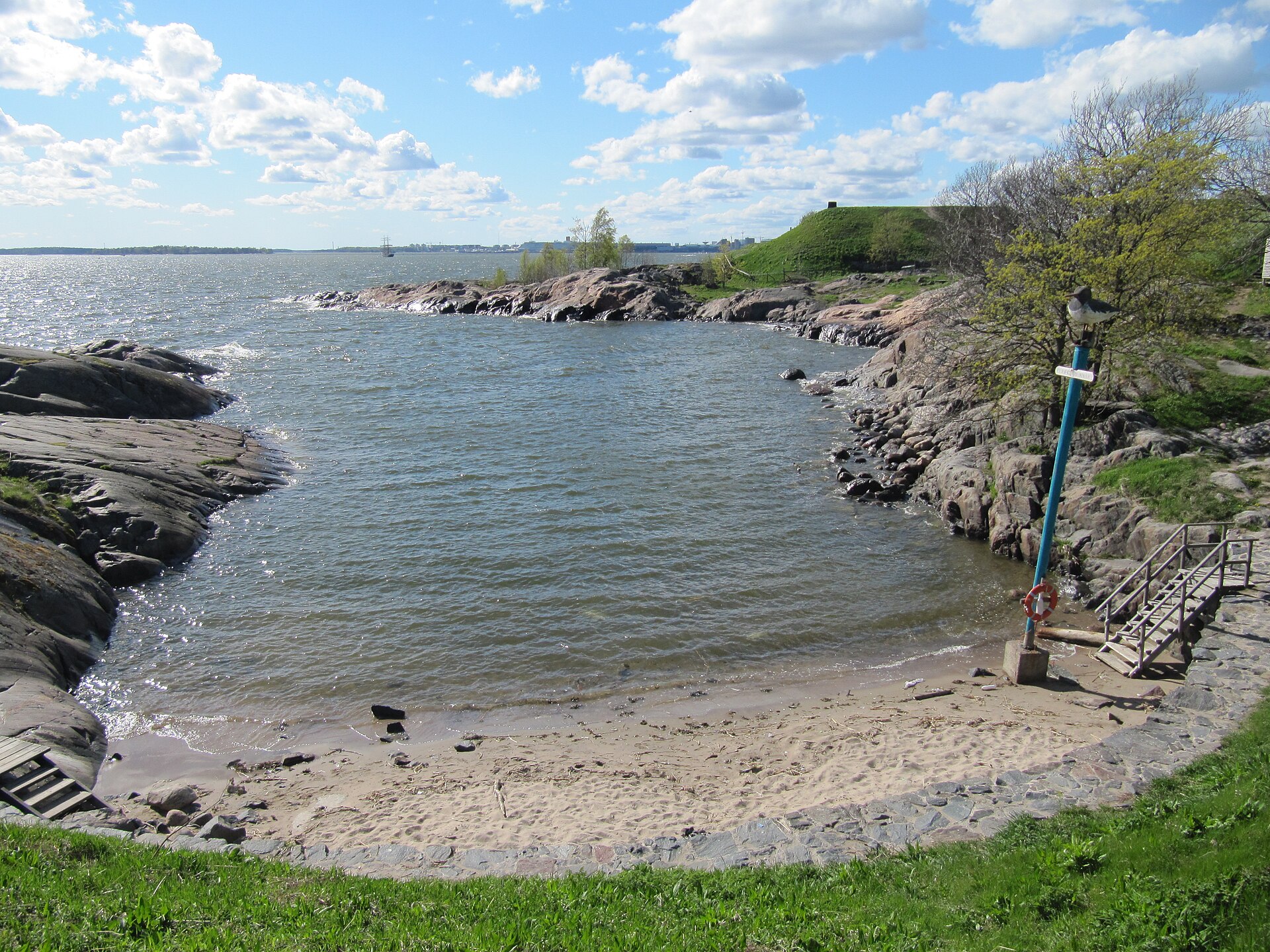 Suomenlinna beach - Image 1