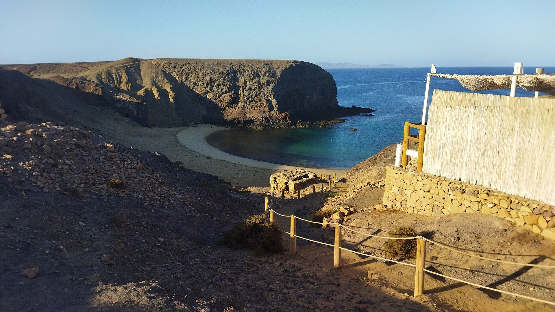 Playa del Papagayo - Image 1