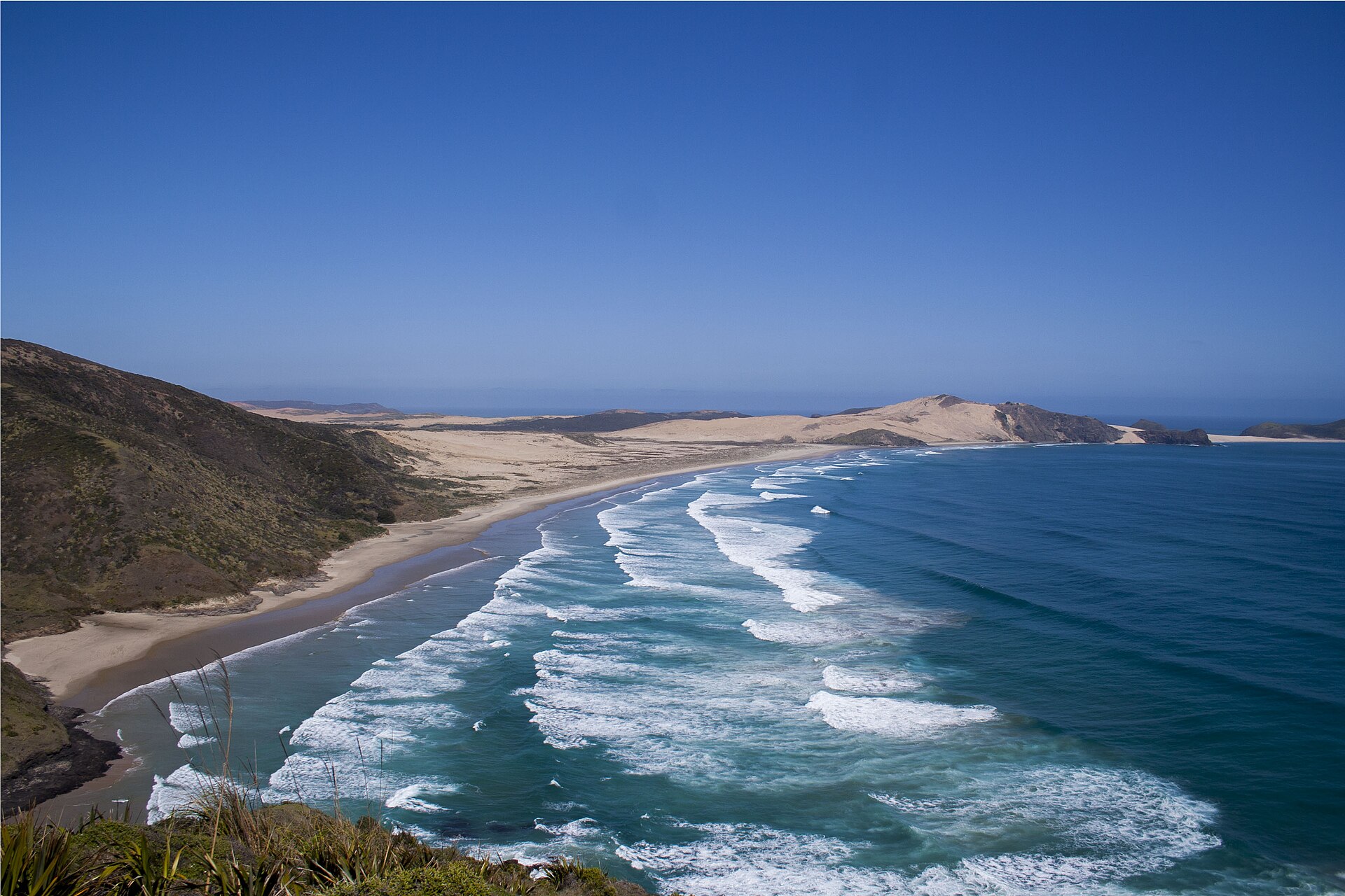 Te Werahi Beach - Image 1