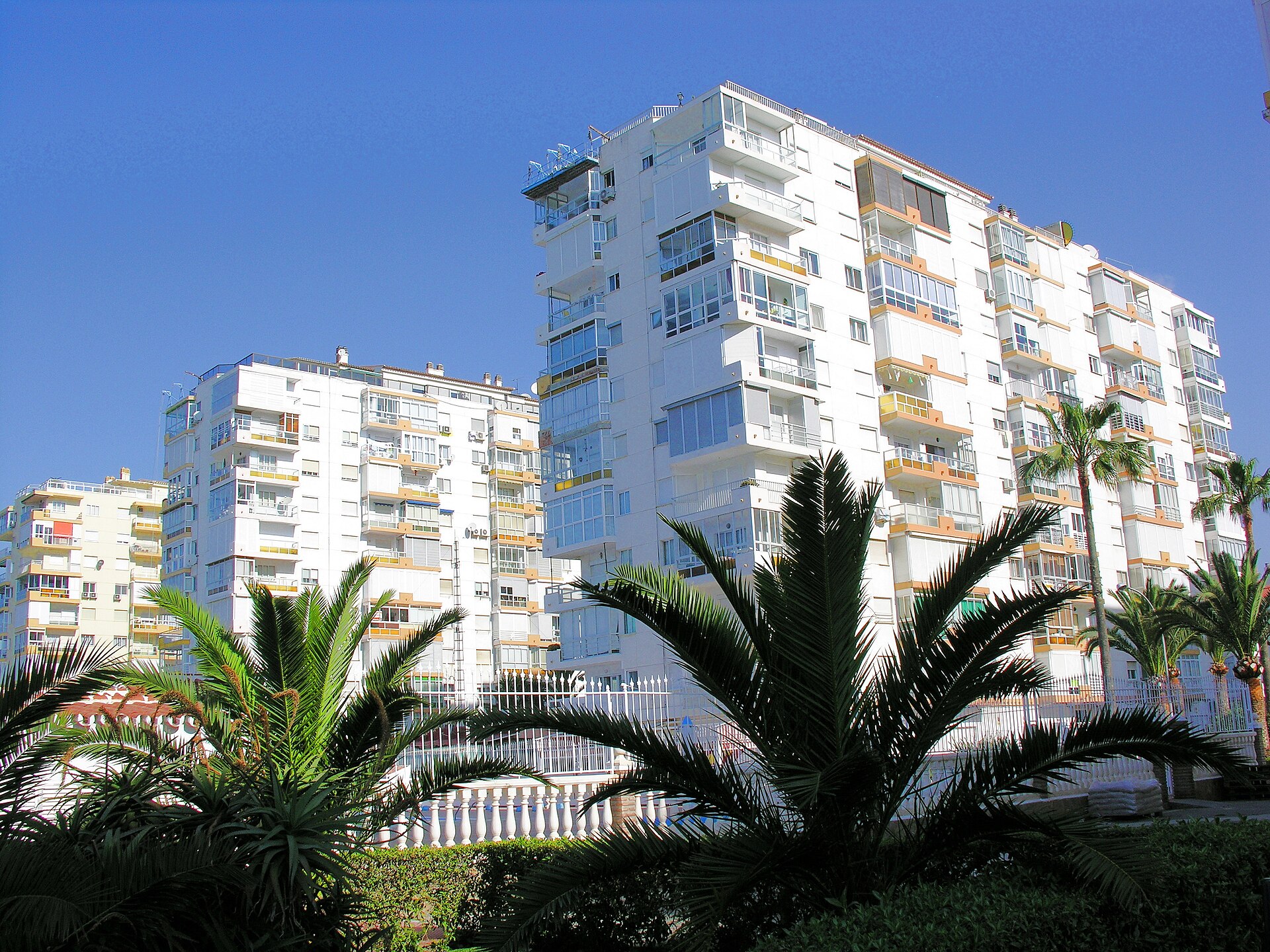 Playa de Algarrobo Costa - Image 1