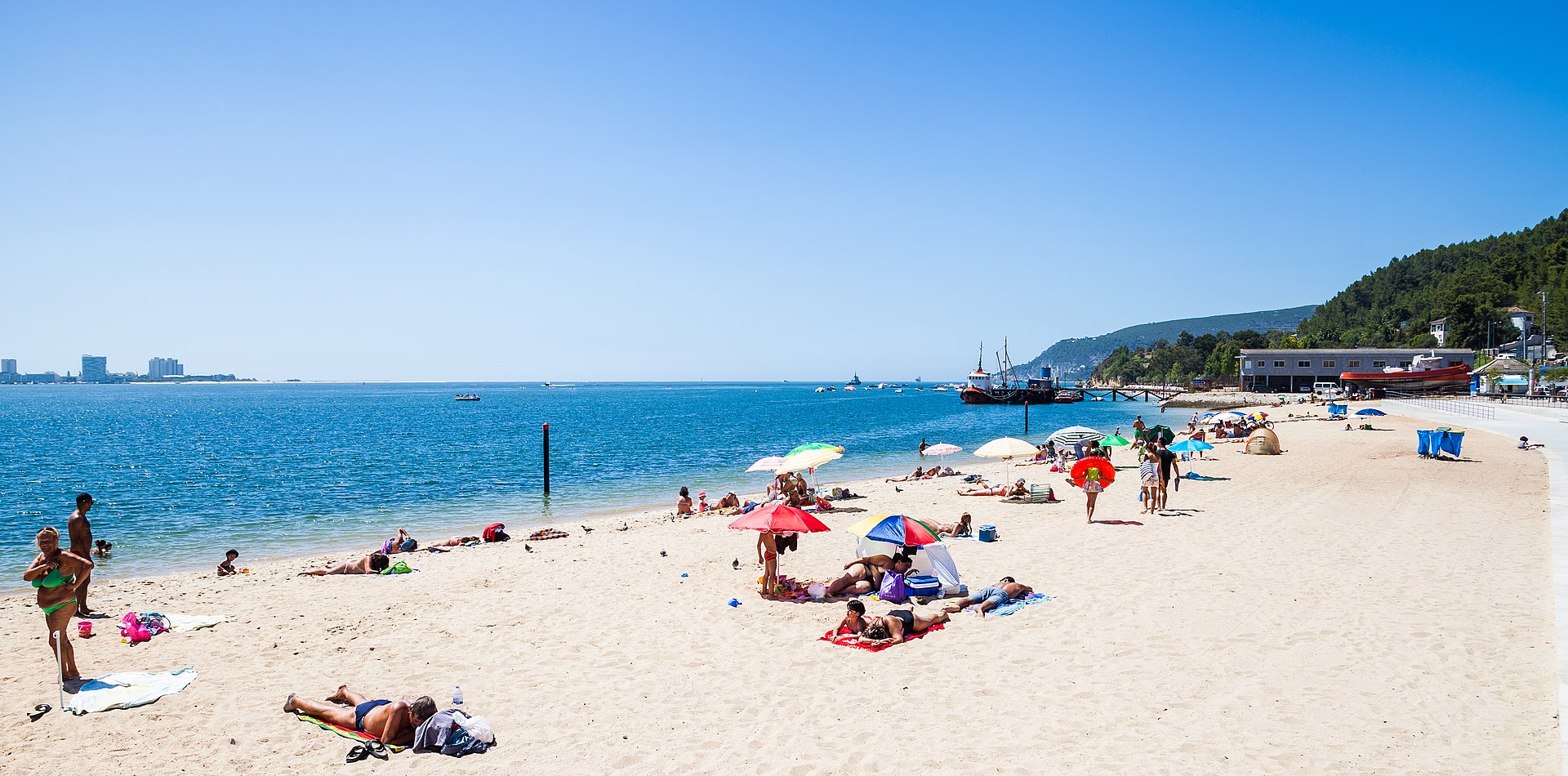 Saúde Beach - Image 1