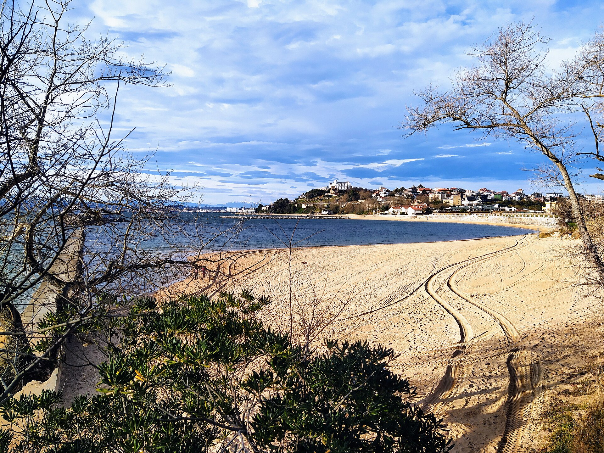 Playa de los Bikinis - Image 1