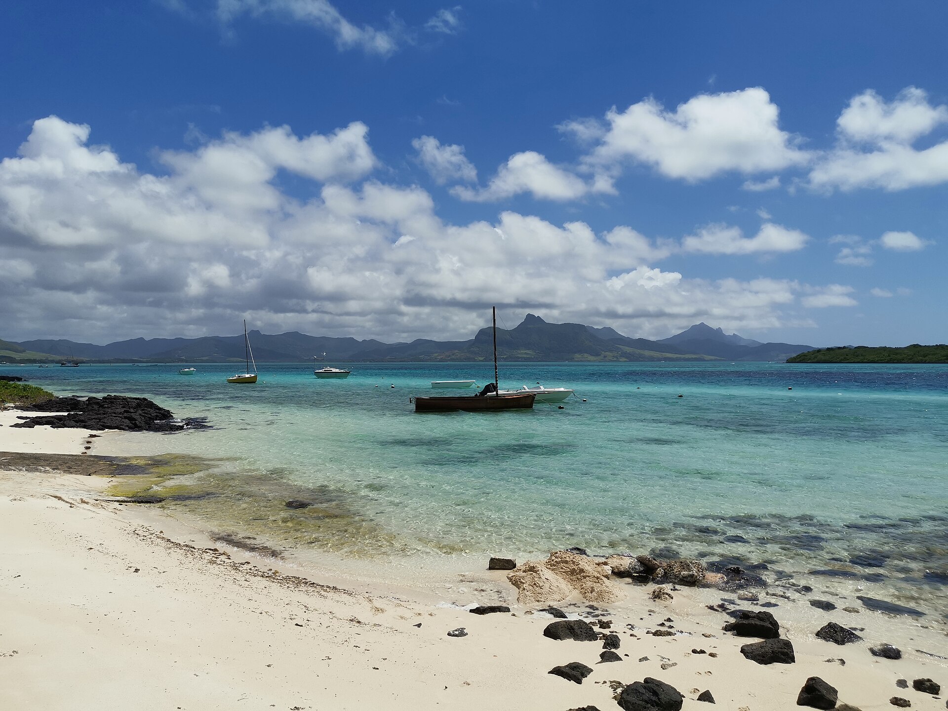 Pointe d’Esny Beach - Image 1