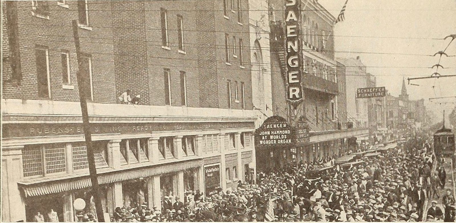 Saenger Theatre - Image 1